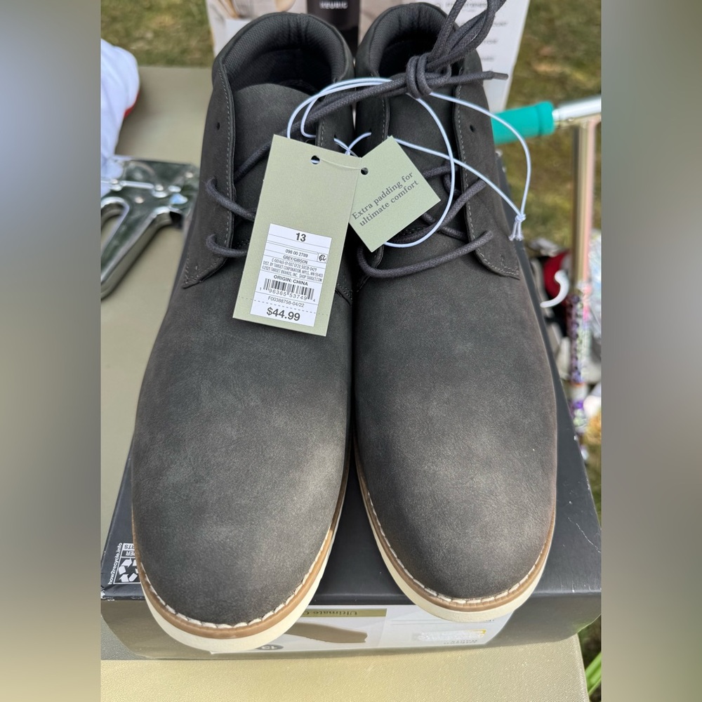 Gibson Charcoal Chukka Boots